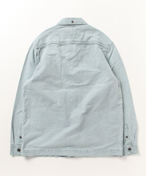 Guess（ゲス）の「Utility Overshirt（シャツ/ブラウス・メンズ・キャメル/ライトブルー・LARGE/X-LARGE/MEDIUM/SMALL）」の3枚目の写真