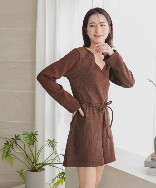 DONOBAN（ドノバン）の「カシュクールオールインワン ラッシュガード 水着（ラッシュガード・レディース・ブラック/ブラウン/カーキ・F）」の15枚目の写真