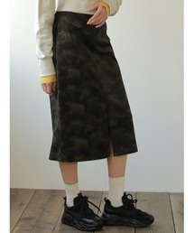 Camouflage slit skirt