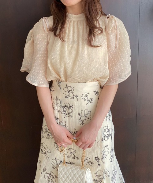 one after another NICE CLAUP（ワンアフターアナザーナイスクラップ）の「肩あき/マルチWAY/プリーツブラウス（シャツ/ブラウス・レディース・ベージュ系その他/アイボリー/ブラック/グレー系その他・FREE）」の9枚目の写真