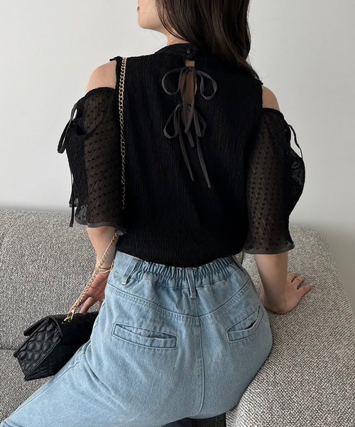 one after another NICE CLAUP（ワンアフターアナザーナイスクラップ）の「肩あき/マルチWAY/プリーツブラウス（シャツ/ブラウス・レディース・ベージュ系その他/アイボリー/ブラック/グレー系その他・FREE）」の19枚目の写真