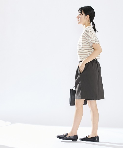 Le temps riche（ルタンリッシュ）の「【セットアップ対応】ツータックセンタープレスハーフパンツ＜Le temps riche＞（その他パンツ・レディース・ベージュ/チャコールグレー・M/LL/L）」の16枚目の写真