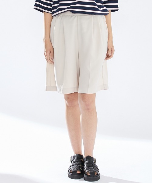 Le temps riche（ルタンリッシュ）の「【セットアップ対応】ツータックセンタープレスハーフパンツ＜Le temps riche＞（その他パンツ・レディース・ベージュ/チャコールグレー・M/LL/L）」の20枚目の写真