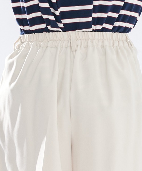 Le temps riche（ルタンリッシュ）の「【セットアップ対応】ツータックセンタープレスハーフパンツ＜Le temps riche＞（その他パンツ・レディース・ベージュ/チャコールグレー・M/LL/L）」の12枚目の写真