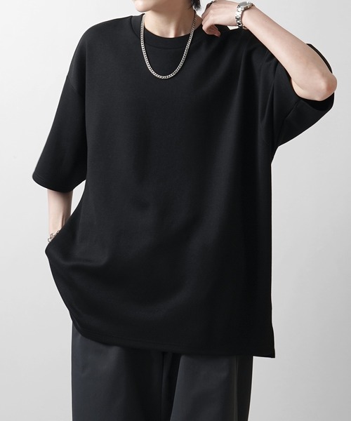 Confirm(コンファーム)の「ベーシック / リンガー ルーズシルエット ドレープとろみTシャツ【Confirm】(Tシャツ/カットソー・メンズ・ブラック/チャコールグレー/グレー/ブラック系その他/ホワイト系その他/ホワイト/ベージュ・M/L)」の4枚目の写真