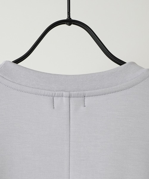 Confirm(コンファーム)の「ベーシック / リンガー ルーズシルエット ドレープとろみTシャツ【Confirm】(Tシャツ/カットソー・メンズ・ブラック/チャコールグレー/グレー/ブラック系その他/ホワイト系その他/ホワイト/ベージュ・M/L)」の13枚目の写真