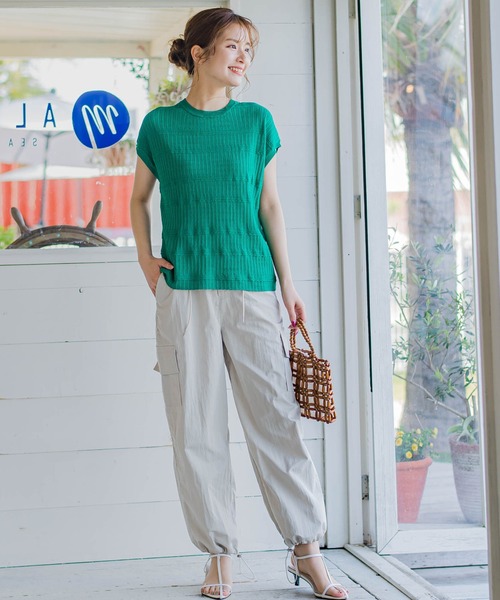 VICKY（ビッキー）の「【光沢感のある素材で女性らしい】ナイロンカーゴパンツ《手洗い可能》（カーゴパンツ・レディース・ライトブルー/グリーン/ベージュ・M）」の17枚目の写真