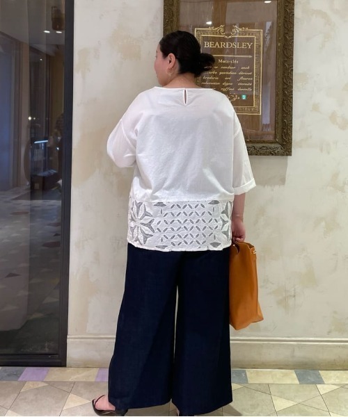 【ビアズリー】カットワーク刺繍ブラウス ブラック 綿100% レース ビアズリー】カットワーク刺繍ブラウス ブラック 綿100% レース