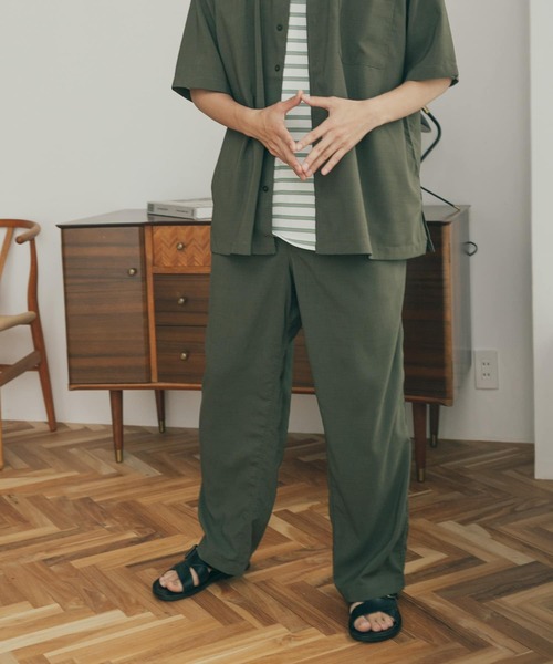 FORK&SPOON（フォークアンドスプーン）の「『セットアップ対応』『速乾』FORK&SPOON　Tec Linen S/S Shirts（シャツ/ブラウス・メンズ・ブラック/カーキ・4/5）」の4枚目の写真