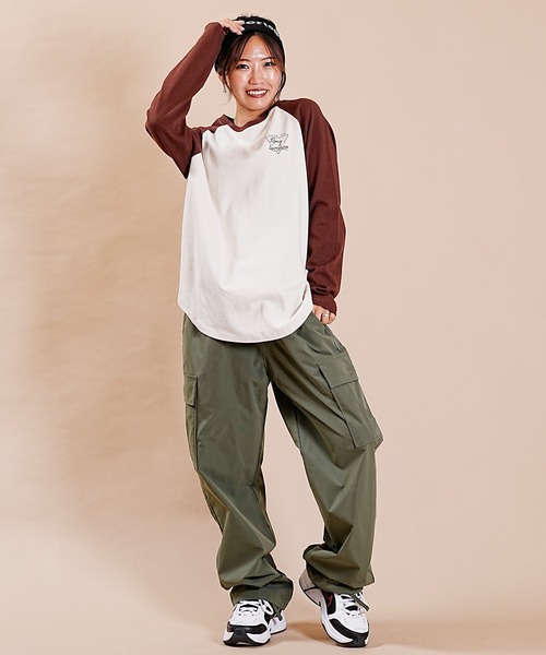ROXY(ロキシー)の「ROXY/ロキシー ロゴロンT ラグランスリーブ ラウンドTシャツ RLT234025(Tシャツ/カットソー・レディース・ホワイト系その他/ホワイト×グリーン/ホワイト×ネイビー・M)」の15枚目の写真