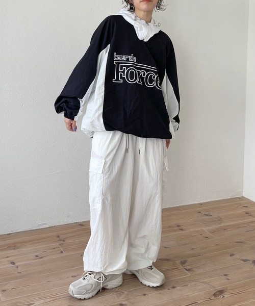 wee9s（ウィークス）の「buddy nylon hoodie / バディナイロンフーディーバラクラバ（ニットキャップ/ビーニー・レディース・ホワイト/ブラック・FREE）」の3枚目の写真