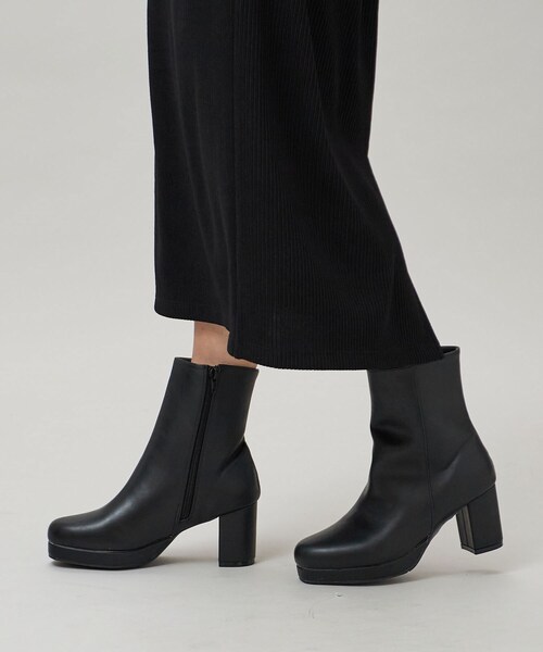 SHOO・LA・RUE（シューラルー）の「◆ストーム付きショートブーツ（ブーツ・レディース・ナチュラル/キャメル/ブラック・35/45）」の13枚目の写真