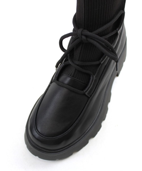 VIVIAN(ヴィヴィアン)の「厚底レースアップニットブーツ ZOZOTOWN+オフィシャルサイト限定商品(ブーツ・レディース・アイボリー/ブラック・M/L/LL/S)」の22枚目の写真
