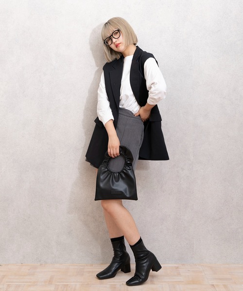 HELOYSE（エロイーズ）の「【HELOYSE/エロイーズ】 トースト PUレザー SM（ハンドバッグ・レディース・シルバー/シルバー系その他/カーキ/ベージュ/ブラック/ボルドー・FREE）」の17枚目の写真