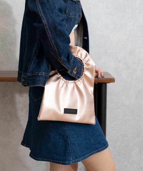 HELOYSE（エロイーズ）の「【HELOYSE/エロイーズ】 トースト PUレザー SM（ハンドバッグ・レディース・シルバー/シルバー系その他/カーキ/ベージュ/ブラック/ボルドー・FREE）」の21枚目の写真