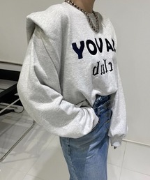 レイヤード風ロゴトレーナー