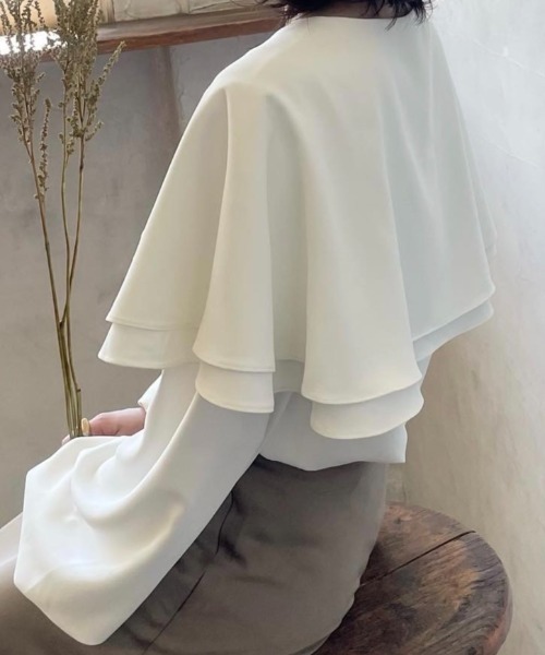 mellowneon（メロウネオン）の「ケープバルーンブラウス（シャツ/ブラウス・レディース・アイボリー・FREE）」の5枚目の写真