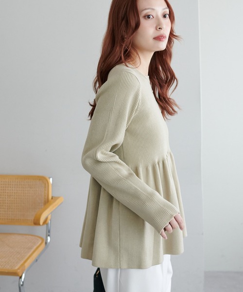 DISCOAT（ディスコート）の「《新色追加/リバイバル》【WEB限定】リブ切替ペプラムプルオーバー（ニット/セーター・レディース・グリーン/モカ/アイボリー/ブラック/ホワイト×ブラック/グレー/マスタード/ブラック系その他/ライトベージュ/ブラウン/ネイビー/チャコールグレー/グリーン系その他・FREE）」の16枚目の写真
