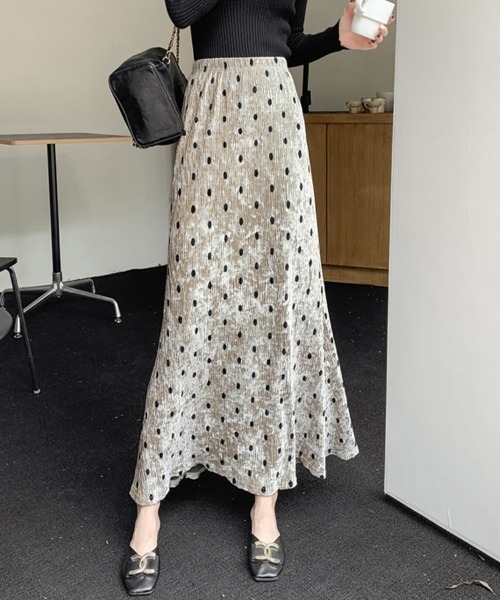 Doux Belle（ドゥーベル）の「ドット柄リブロングスカート（スカート・レディース・ブラック/ベージュ/ブラウン・MEDIUM）」の5枚目の写真