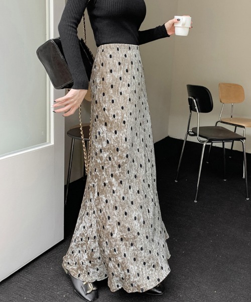 Doux Belle（ドゥーベル）の「ドット柄リブロングスカート（スカート・レディース・ブラック/ベージュ/ブラウン・MEDIUM）」の7枚目の写真