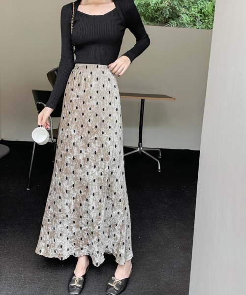 Doux Belle（ドゥーベル）の「ドット柄リブロングスカート（スカート