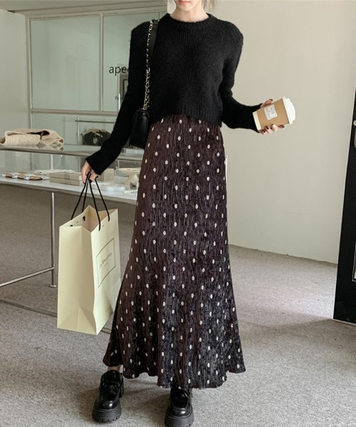 Doux Belle（ドゥーベル）の「ドット柄リブロングスカート（スカート