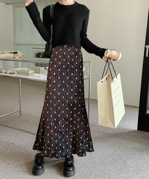 Doux Belle（ドゥーベル）の「ドット柄リブロングスカート（スカート