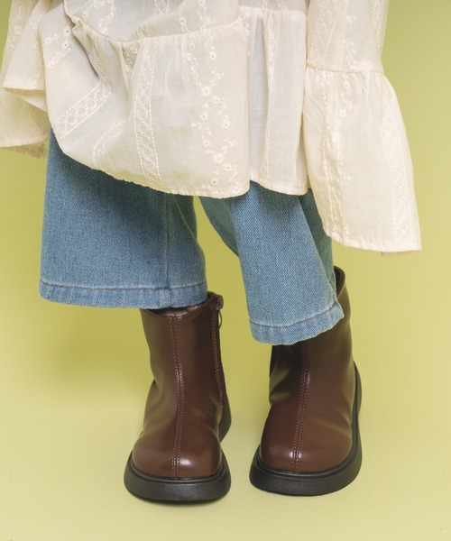 URBAN CHERRY（アーバンチェリー）の「ウエッジソールショートブーツ（ブーツ・キッズ・ブラック/ブラウン・19.5cm/21.5cm/21.0cm/18.5cm/20.0cm/17.0cm/17.5cm）」の6枚目の写真