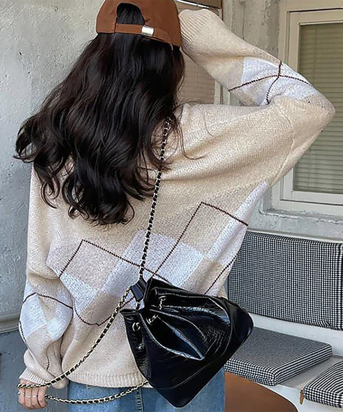 Ulysses（ユリシス）の「アーガイルVネックニットカーディガン（カーディガン/ボレロ・レディース・ベージュ/ネイビー・F）」の4枚目の写真