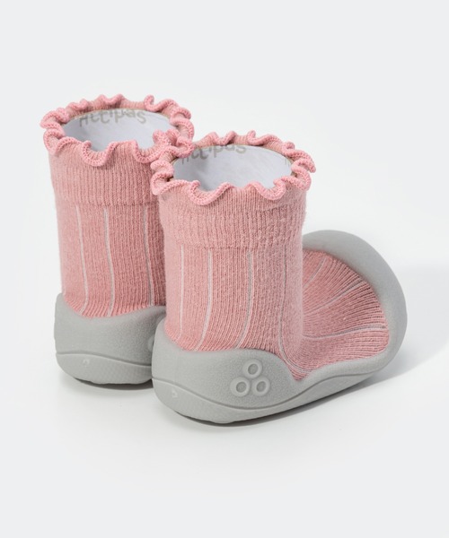 Attipas(アティパス)の「ATTIPAS POM POM アティパス ソックスシューズ ポンポン(ベビーシューズ/ベビーソックス・キッズ・グレー/ベージュ/カーキ/ピンク/ブルー・3.5/5.5/4.5/6.5)」の6枚目の写真