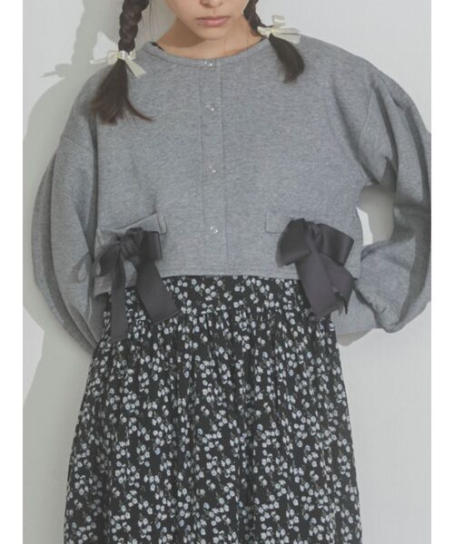 merry jenny（メリージェニー）の「リボンスナップカーディガン（カーディガン/ボレロ・レディース・グレー/オフホワイト・FREE）」の2枚目の写真