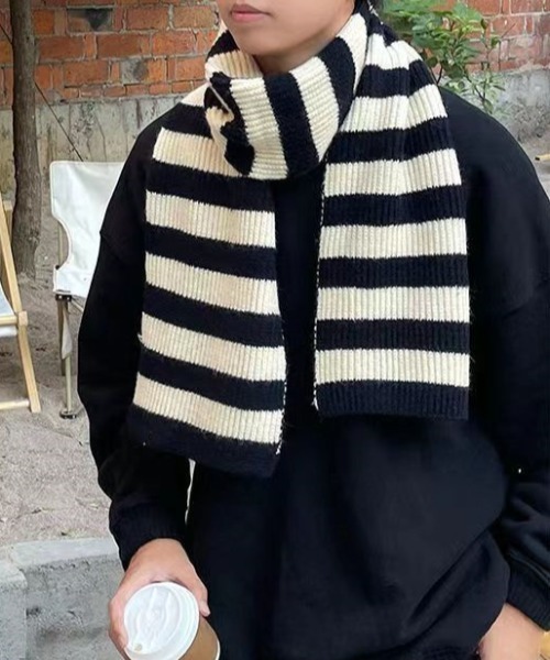 MGV（エムジーヴィー）の「ボーダーニットマフラー（マフラー・メンズ・レッド/ブルー/ブラック・FREE）」の11枚目の写真