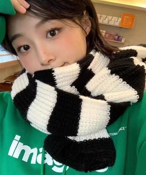 MGV（エムジーヴィー）の「ボーダーニットマフラー（マフラー・メンズ・レッド/ブルー/ブラック・FREE）」の12枚目の写真