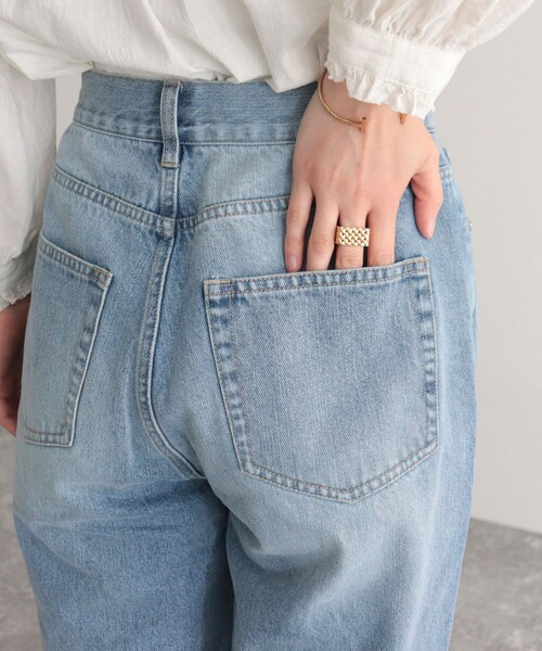 fredy emue(フレディエミュ)の「ストレートデニムパンツ【ネームパッチあり】(デニムパンツ・レディース・サックスブルー/ブラック/ブルー・38/36)」の4枚目の写真