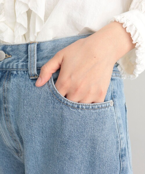 fredy emue(フレディエミュ)の「ストレートデニムパンツ【ネームパッチあり】(デニムパンツ・レディース・サックスブルー/ブラック/ブルー・38/36)」の5枚目の写真