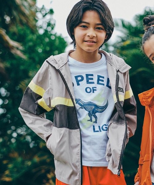 KRIFF MAYER Kid's Collection(クリフメイヤーキッズコレクション)の「【超軽量・通気性・撥水】さらさらエアーパーカー(ナイロンジャケット・キッズ・カーキ/ネイビー/チャコール/イエロー/グレー・170/150/140/130/120/160)」の2枚目の写真