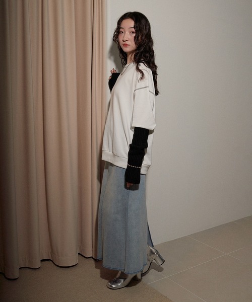 ECRIRE（エクリール）の「カラーステッチトレーナー（スウェット・レディース・オフホワイト/ブラック/サックスブルー・M/L）」の5枚目の写真