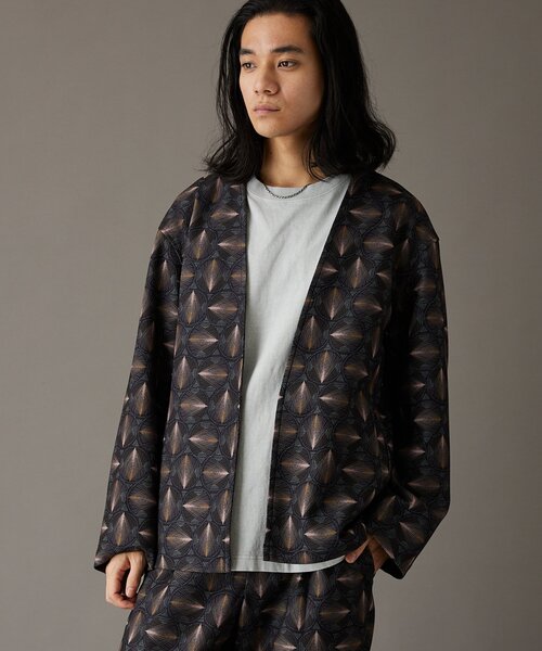 JOURNAL STANDARD（ジャーナルスタンダード）の「RIRANCHA / リランチェ ブッチャー カーディガン（ノーカラージャケット・メンズ・ブラック/ブラック系その他/チャコールグレー/ブラウン/ベージュ/レッド・SMALL/MEDIUM/LARGE）」の2枚目の写真