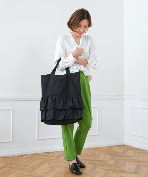 Bou Jeloud(ブージュルード)の「【はあちゅう*Bou Jeloud】フリルバッグ(ハンドバッグ・レディース・ブラック/ネイビー/アイボリー・ONESIZE)」の22枚目の写真