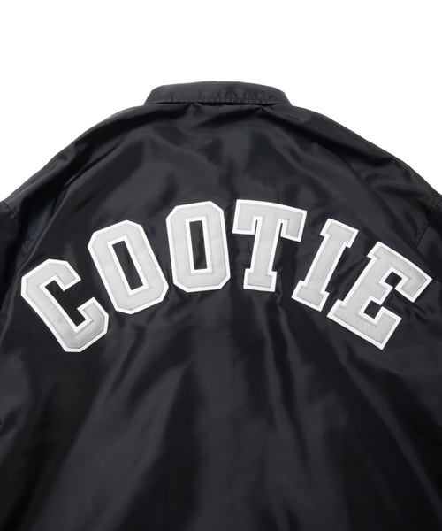 COOTIE PRODUCTIONS(クーティープロダクションズ)の「Nylon Coach Jacket(ナイロンジャケット・メンズ・ブラック・MEDIUM/LARGE/X-LARGE/SMALL)」の2枚目の写真