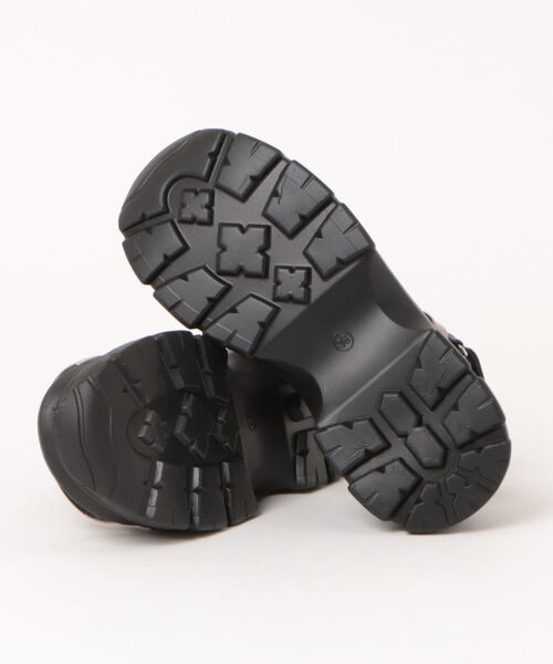 Noubel Voug Relax（ヌーベルヴォーグリラックス）の「ゴールドストラップボリュームソールスポーツサンダル（サンダル・レディース・ブラック/ホワイト・S/M/L/LL）」の15枚目の写真