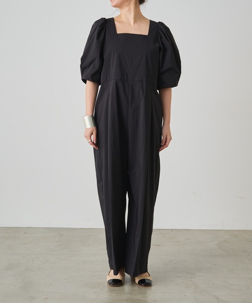 Omekashi（オメカシ）の「スクエアネックオールインワン（つなぎ