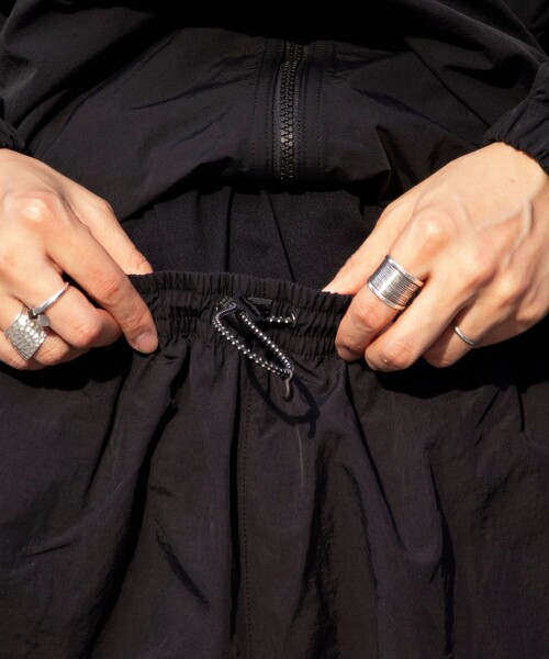 Franklin Climbing（フランクリンクライミング）の「【限定展開】 【Franklin Climbing/フランクリンクライミング】ナイロンカーゴパンツ（カーゴパンツ・メンズ・アイボリー/ブラック・L/M）」の21枚目の写真