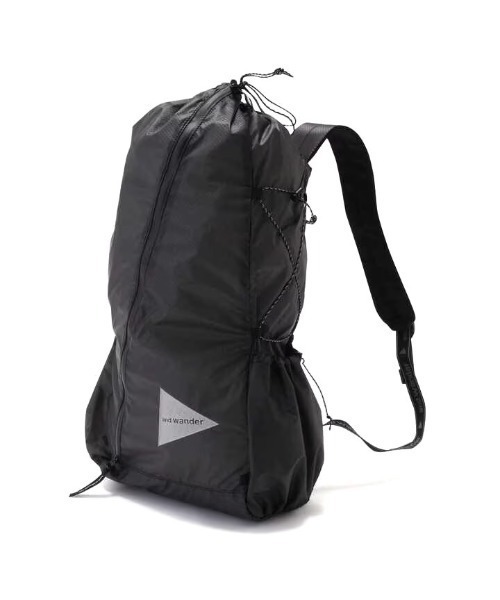 and wander（アンドワンダー）の「and wander/アンドワンダー  sil daypack  5744975199（バックパック/リュック・メンズ・チャコールグレー/オフホワイト/イエロー/ブルー/ブラック・FREE）」の7枚目の写真