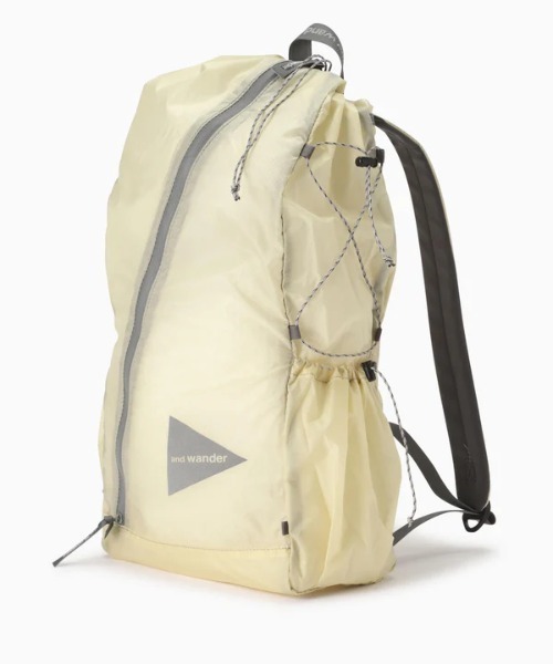 and wander(アンドワンダー)の「and wander/アンドワンダー sil daypack 5744975199(バックパック/リュック・メンズ・チャコールグレー/オフホワイト/イエロー/ブルー/ブラック・FREE)」の21枚目の写真