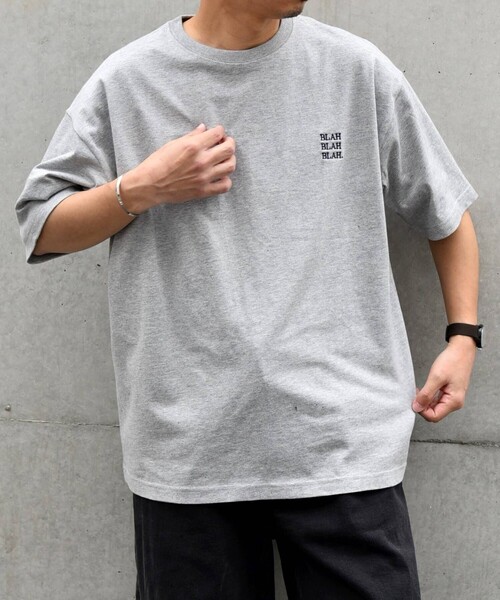 SHIPS any（シップス エニィ）の「【WEB限定】SHIPS any: BLAH BLAH BLAH.ワンポイント 刺繍 ルーズ Tシャツ(ユニセックス)◆（Tシャツ/カットソー・メンズ・ネイビー/ホワイト/ブラック/グレー・SMALL/MEDIUM/LARGE/X-LARGE）」の9枚目の写真