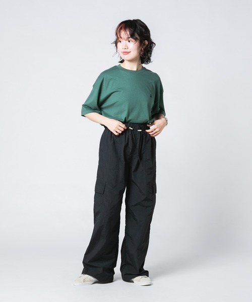 BEVERLY HILLS POLO CLUB(ビバリーヒルズポロクラブ)の「【BEVERLY HILLS POLO CLUB/ビバリーヒルズポロクラブ】ワンポイント刺繍Tシャツ(Tシャツ/カットソー・レディース・オフホワイト/サックスブルー/スミクロ/ネイビー/グリーン/ピンク・MEDIUM/LARGE)」の13枚目の写真