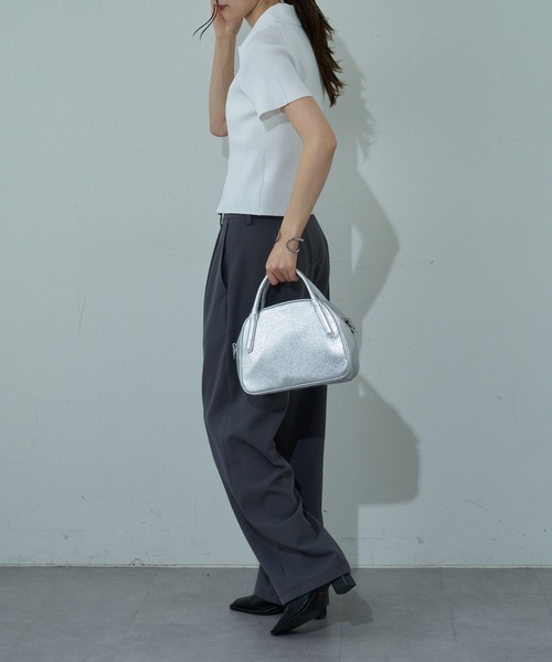 COLONY 2139（コロニートゥーワンスリーナイン）の「エステルヤーン半袖衿付きWジップトップス（カーディガン/ボレロ・レディース・ブラック/ホワイト/ライトグレー・FREE）」の4枚目の写真