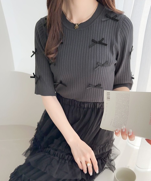 mily bilet(ミウィビレット)の「【mily bilet】程よい甘さとレトロムードが愛らしい。リボン使いリブ編みサマーニット(ニット/セーター・レディース・アイボリー/パープル/チャコールグレー・SMALL/MEDIUM/LARGE/X-LARGE)」の7枚目の写真