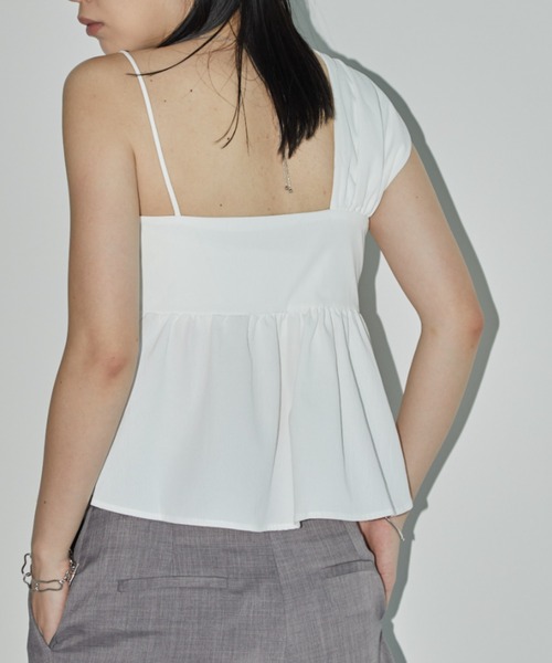 Aunt Marie's（アントマリーズ）の「フロントツイストアシメキャミ/ビスチェ（ベスト・レディース・ブラック/ホワイト・FREE）」の5枚目の写真